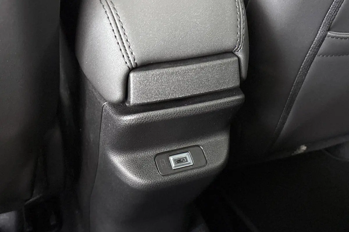 85th Anniversary 54 kWh Panoramadak Stoelverwarming Keyless Camera
