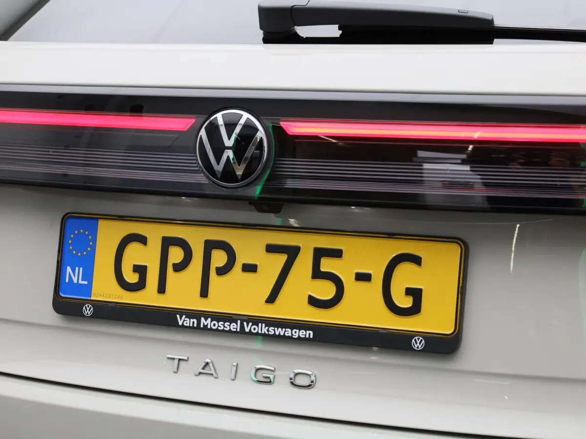 1.0 TSI Life Edition | Automaat | Parkeer sensoren | Virtual cockpit | DAB | Bluetooth | Cruise control | Airco | Apple carplay / Android auto | Camera