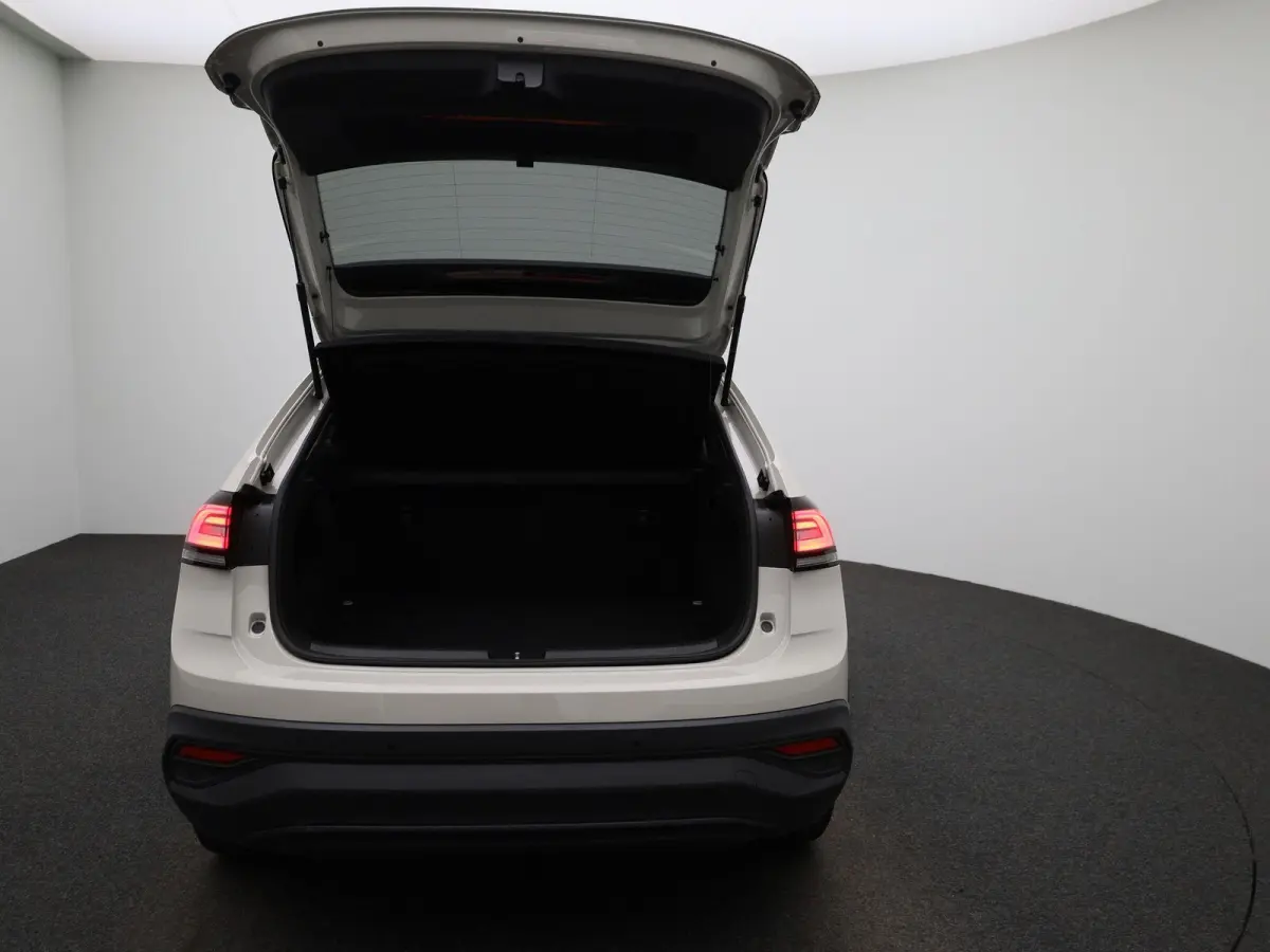 1.0 TSI Life Edition | Automaat | Parkeer sensoren | Virtual cockpit | DAB | Bluetooth | Cruise control | Airco | Apple carplay / Android auto | Camera