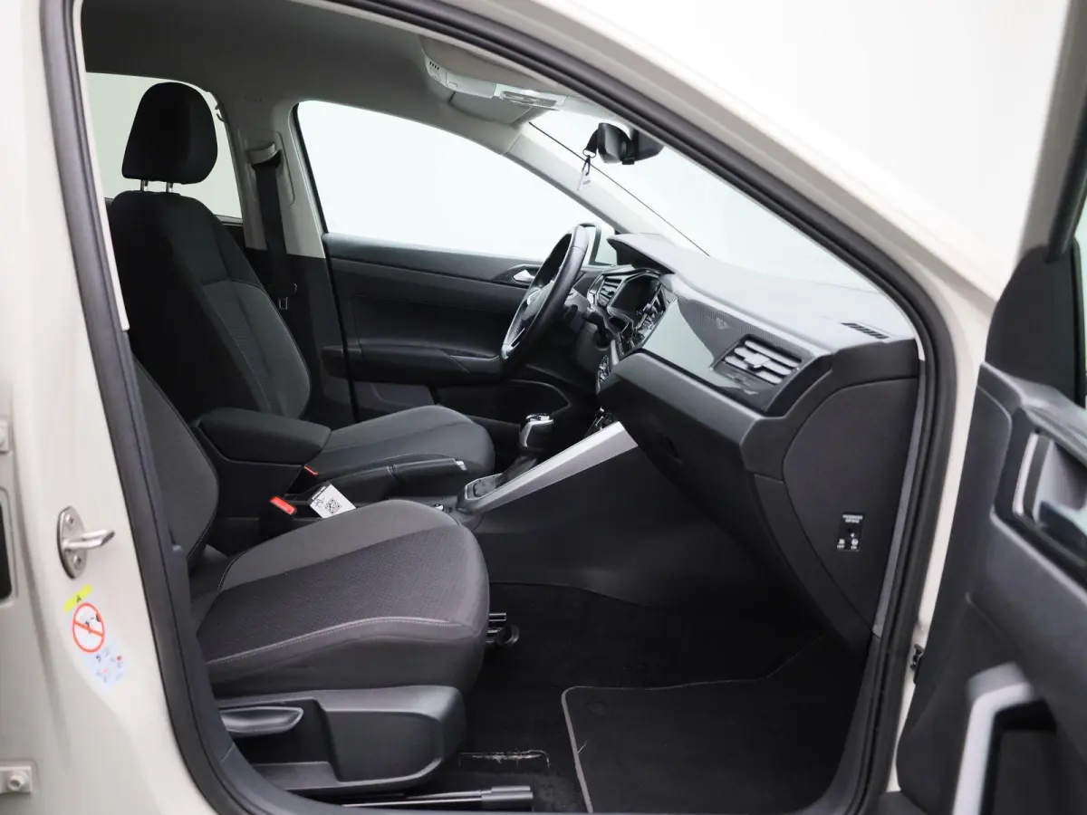 1.0 TSI Life Edition | Automaat | Parkeer sensoren | Virtual cockpit | DAB | Bluetooth | Cruise control | Airco | Apple carplay / Android auto | Camera