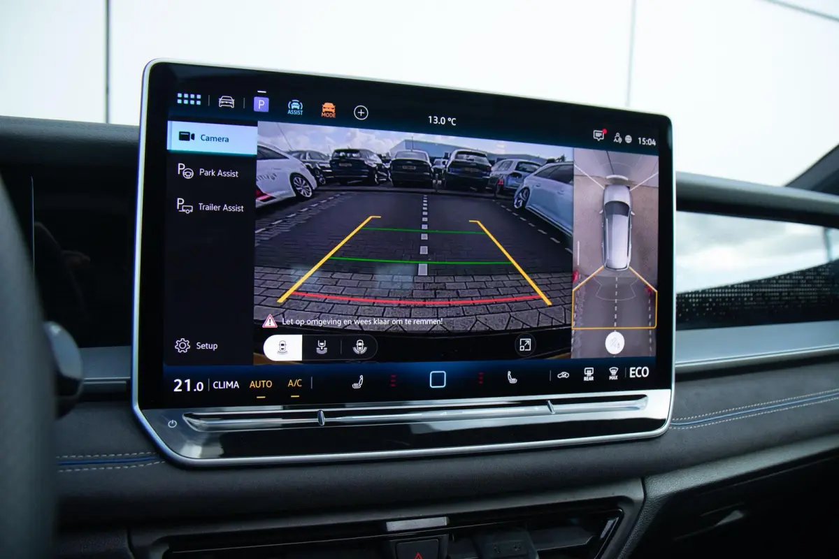 1.5 eHybrid 272pk R-Line Edition | SoH 100% | Panoramadak | Trekhaak Uitklapbaar | Head-up Display
