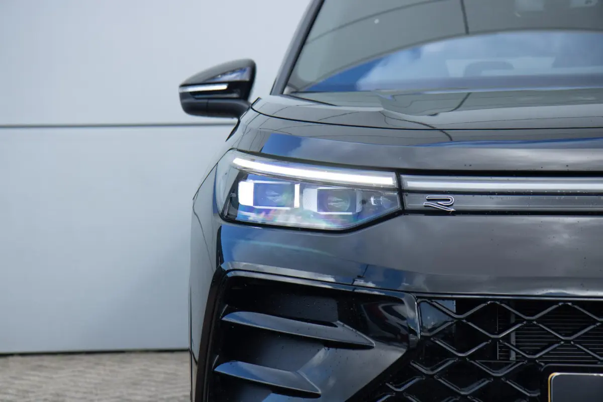 1.5 eHybrid 272pk R-Line Edition | SoH 100% | Panoramadak | Trekhaak Uitklapbaar | Head-up Display