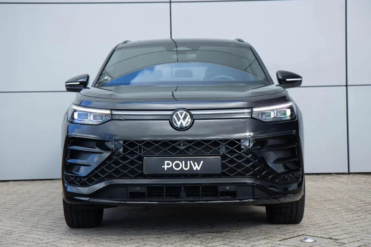 1.5 eHybrid 272pk R-Line Edition | SoH 100% | Panoramadak | Trekhaak Uitklapbaar | Head-up Display