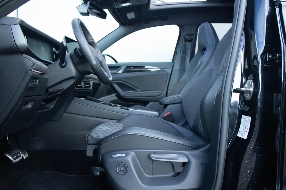 1.5 eHybrid 272pk R-Line Edition | SoH 100% | Panoramadak | Trekhaak Uitklapbaar | Head-up Display