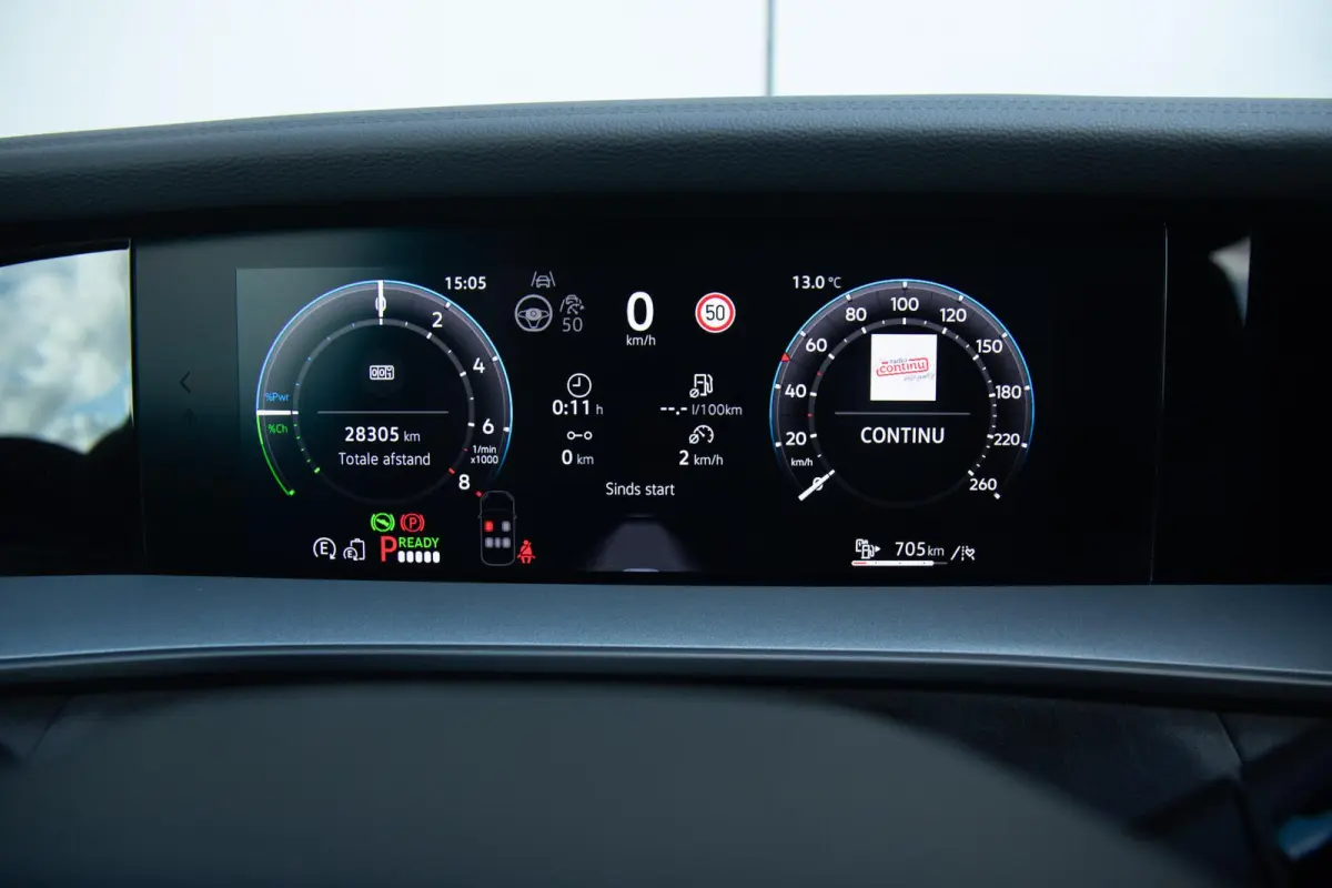 1.5 eHybrid 272pk R-Line Edition | SoH 100% | Panoramadak | Trekhaak Uitklapbaar | Head-up Display