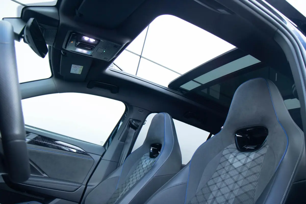 1.5 eHybrid 272pk R-Line Edition | SoH 100% | Panoramadak | Trekhaak Uitklapbaar | Head-up Display