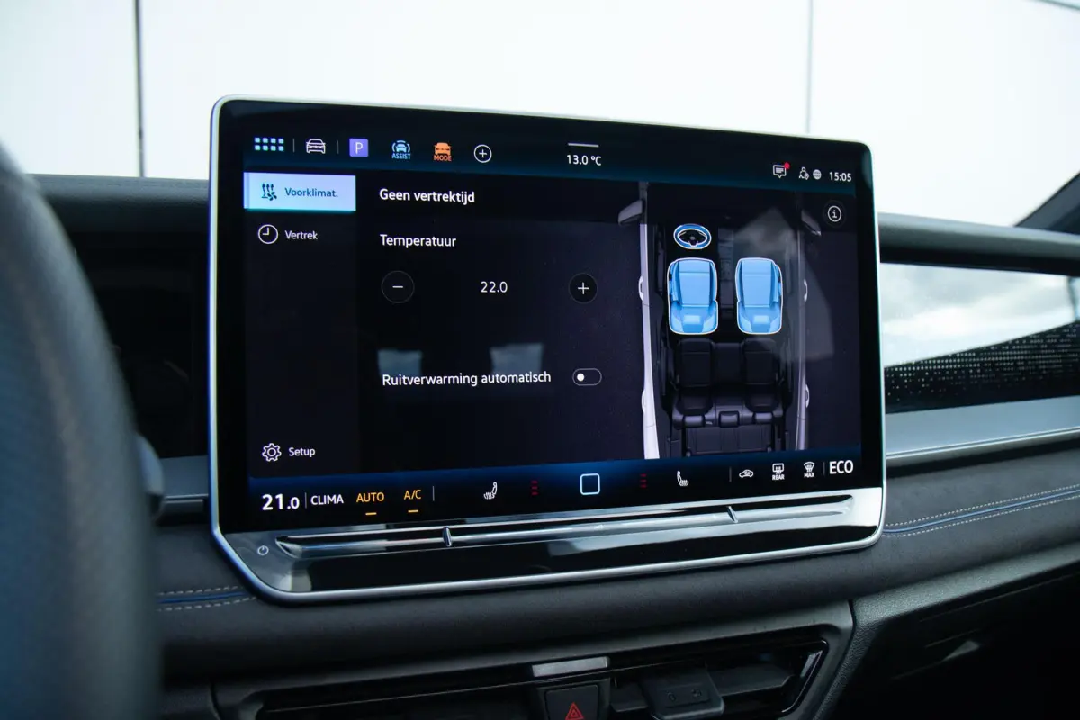 1.5 eHybrid 272pk R-Line Edition | SoH 100% | Panoramadak | Trekhaak Uitklapbaar | Head-up Display