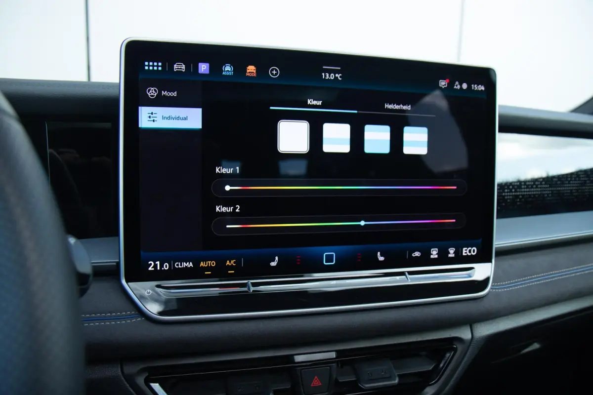 1.5 eHybrid 272pk R-Line Edition | SoH 100% | Panoramadak | Trekhaak Uitklapbaar | Head-up Display