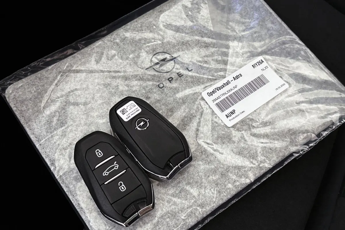 1.6 Turbo Plug In Hybrid Ultimate Facelift Pano 360 Camera Stuur-Stoelverwarming