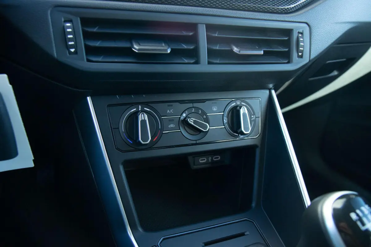 1.0 TSI 95pk Life Edition | Apple Carplay/Android Auto | Cruise Control Adaptief | Achteruitrijcamera