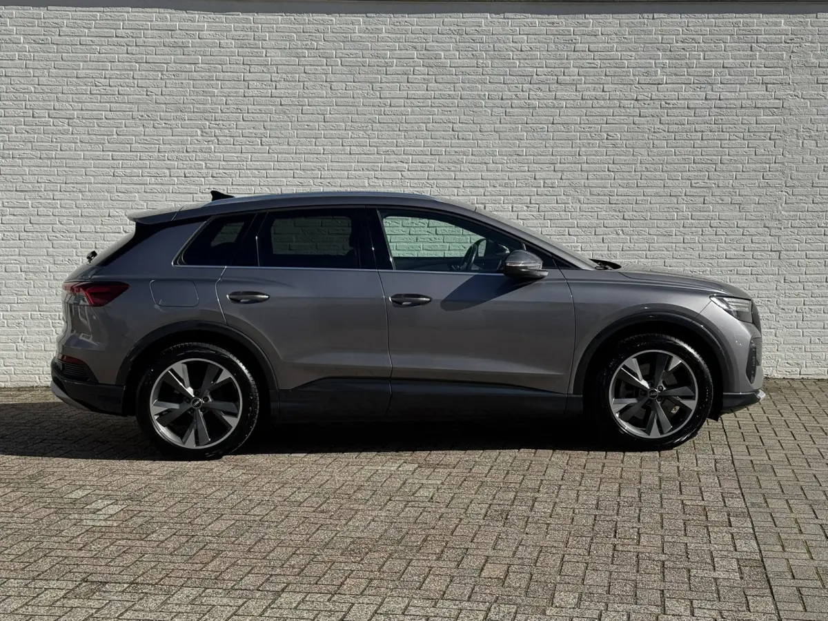 45 S Edition 82 kWh Trekhaak Adaptive cruise Camera 21 inch Velgen
