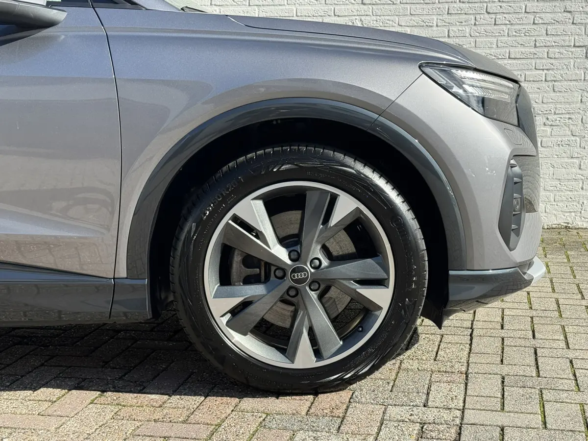 45 S Edition 82 kWh Trekhaak Adaptive cruise Camera 21 inch Velgen