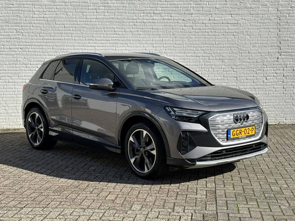 45 S Edition 82 kWh Trekhaak Adaptive cruise Camera 21 inch Velgen