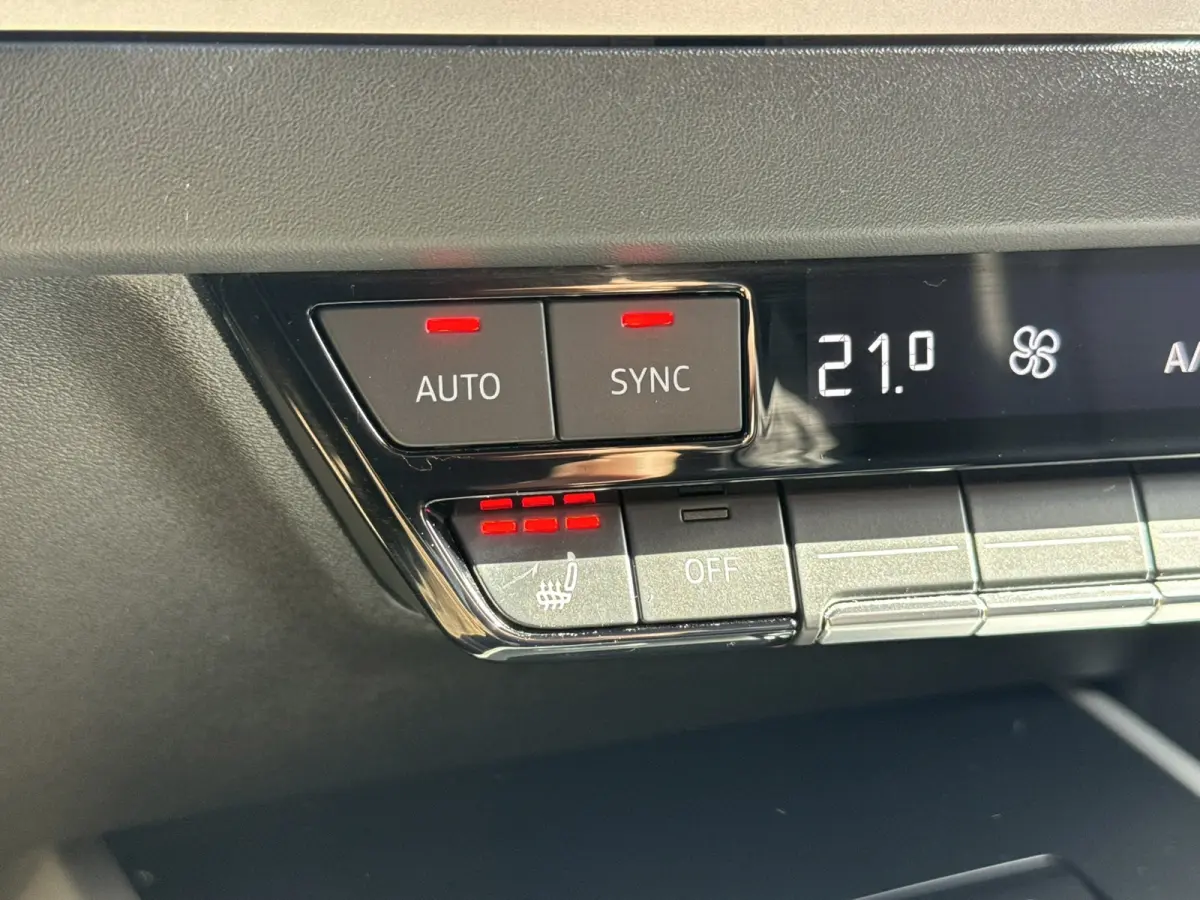 45 S Edition 82 kWh Trekhaak Adaptive cruise Camera 21 inch Velgen