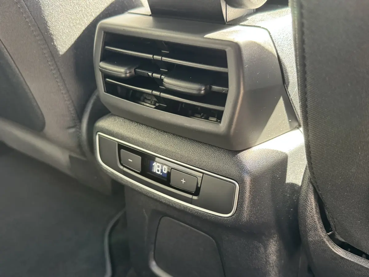 45 S Edition 82 kWh Trekhaak Adaptive cruise Camera 21 inch Velgen