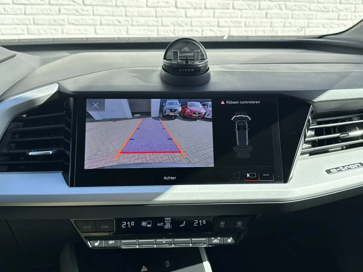 45 S Edition 82 kWh Trekhaak Adaptive cruise Camera 21 inch Velgen
