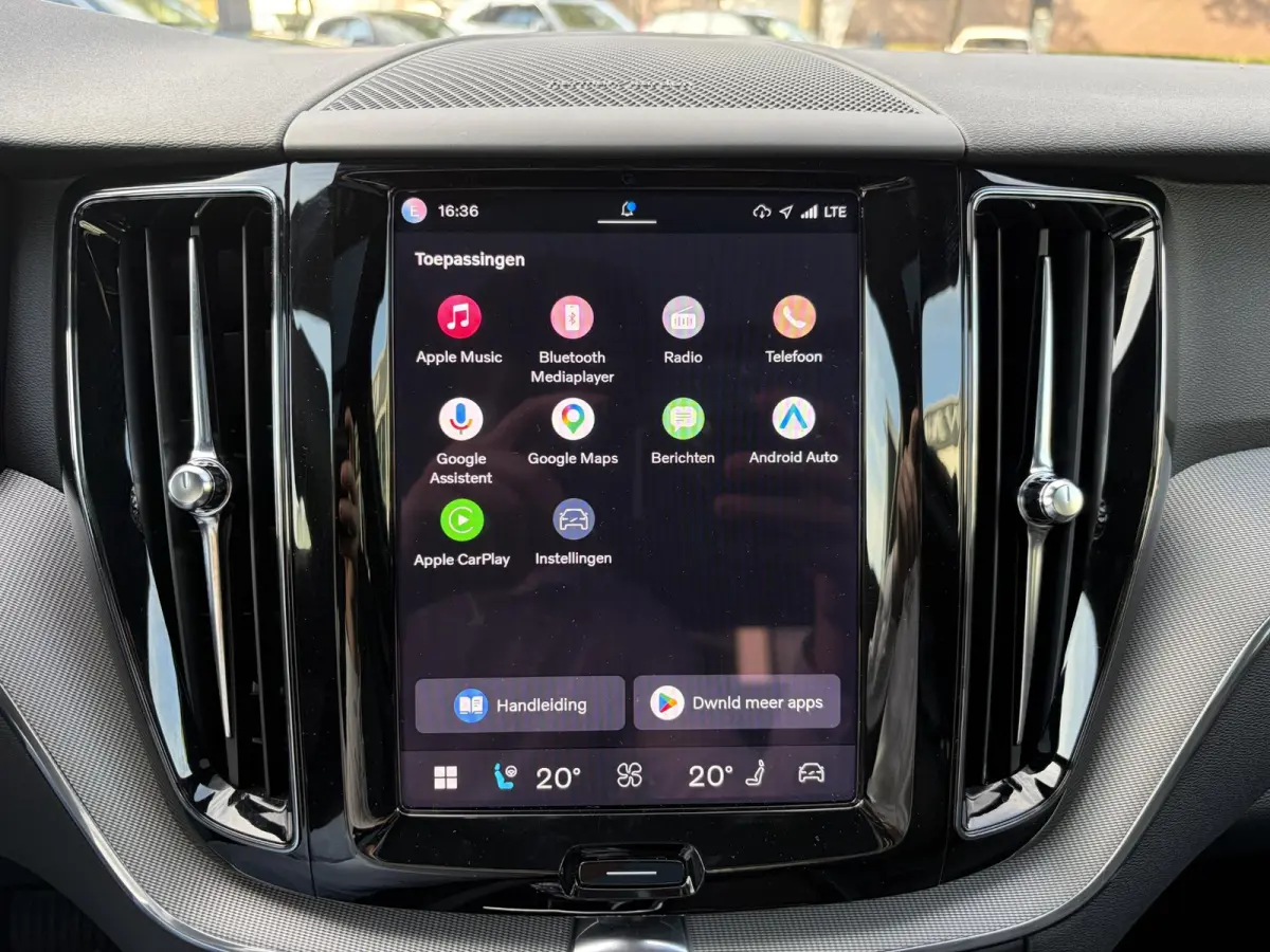 2.0 T6 Plug-in hybrid AWD Plus Black Edition NAPPALEDER + STOELVENTILATIE| HARMAN KARDON| PANO| 360 CAMERA| MEMORY STOELEN|