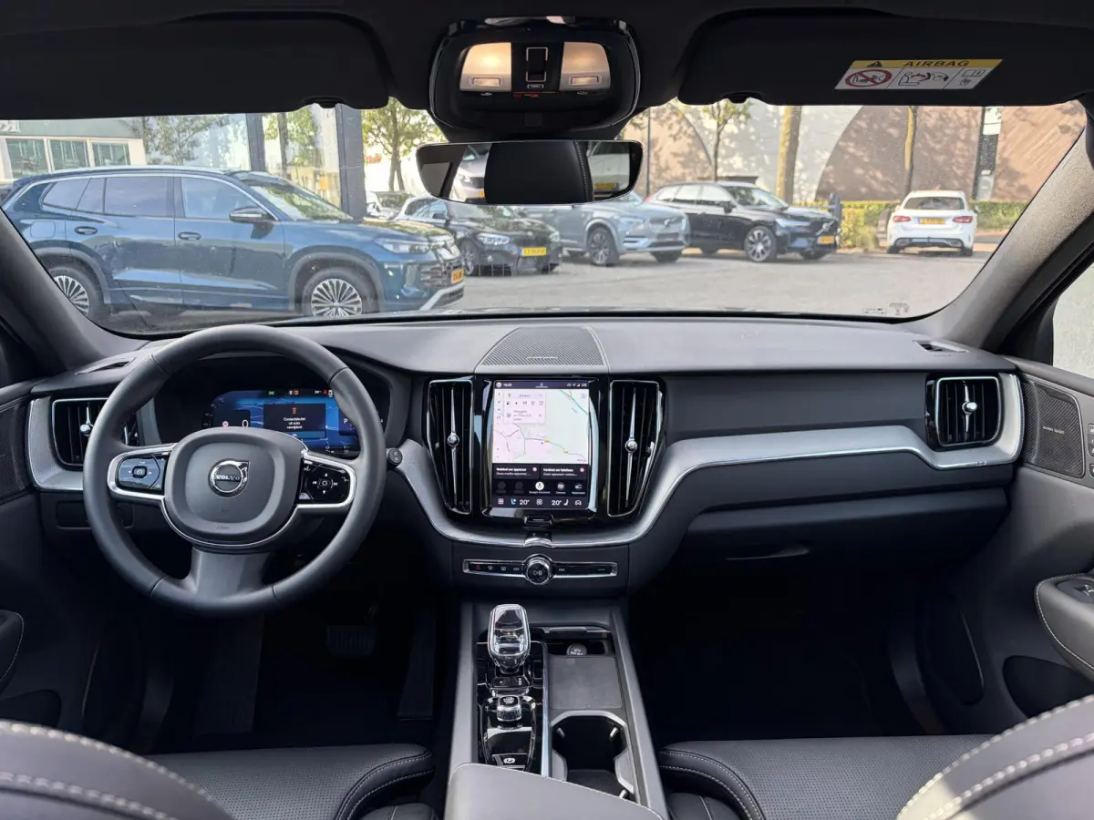 2.0 T6 Plug-in hybrid AWD Plus Black Edition NAPPALEDER + STOELVENTILATIE| HARMAN KARDON| PANO| 360 CAMERA| MEMORY STOELEN|