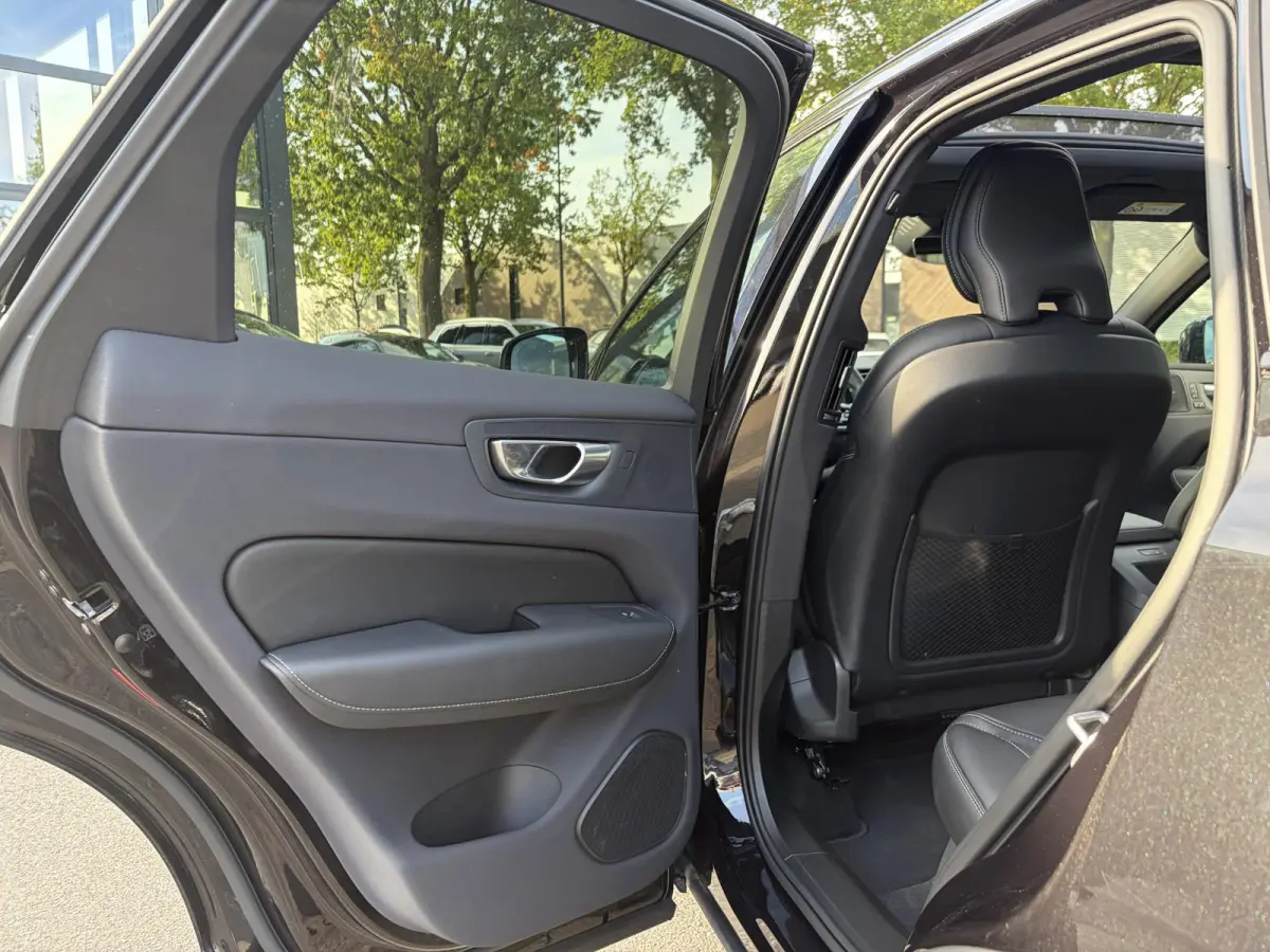 2.0 T6 Plug-in hybrid AWD Plus Black Edition NAPPALEDER + STOELVENTILATIE| HARMAN KARDON| PANO| 360 CAMERA| MEMORY STOELEN|