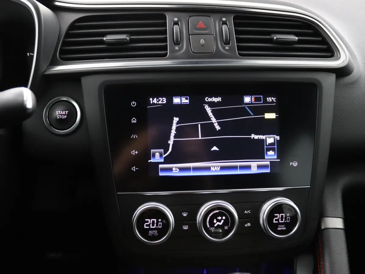TCe 160 EDC GPF Black Edition | AUTOMAAT | Trekhaak | Voorruitverw. | Parkeercamera |