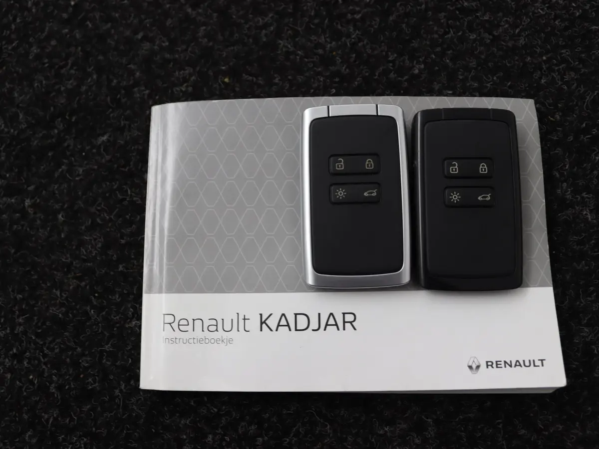 TCe 160 EDC GPF Black Edition | AUTOMAAT | Trekhaak | Voorruitverw. | Parkeercamera |