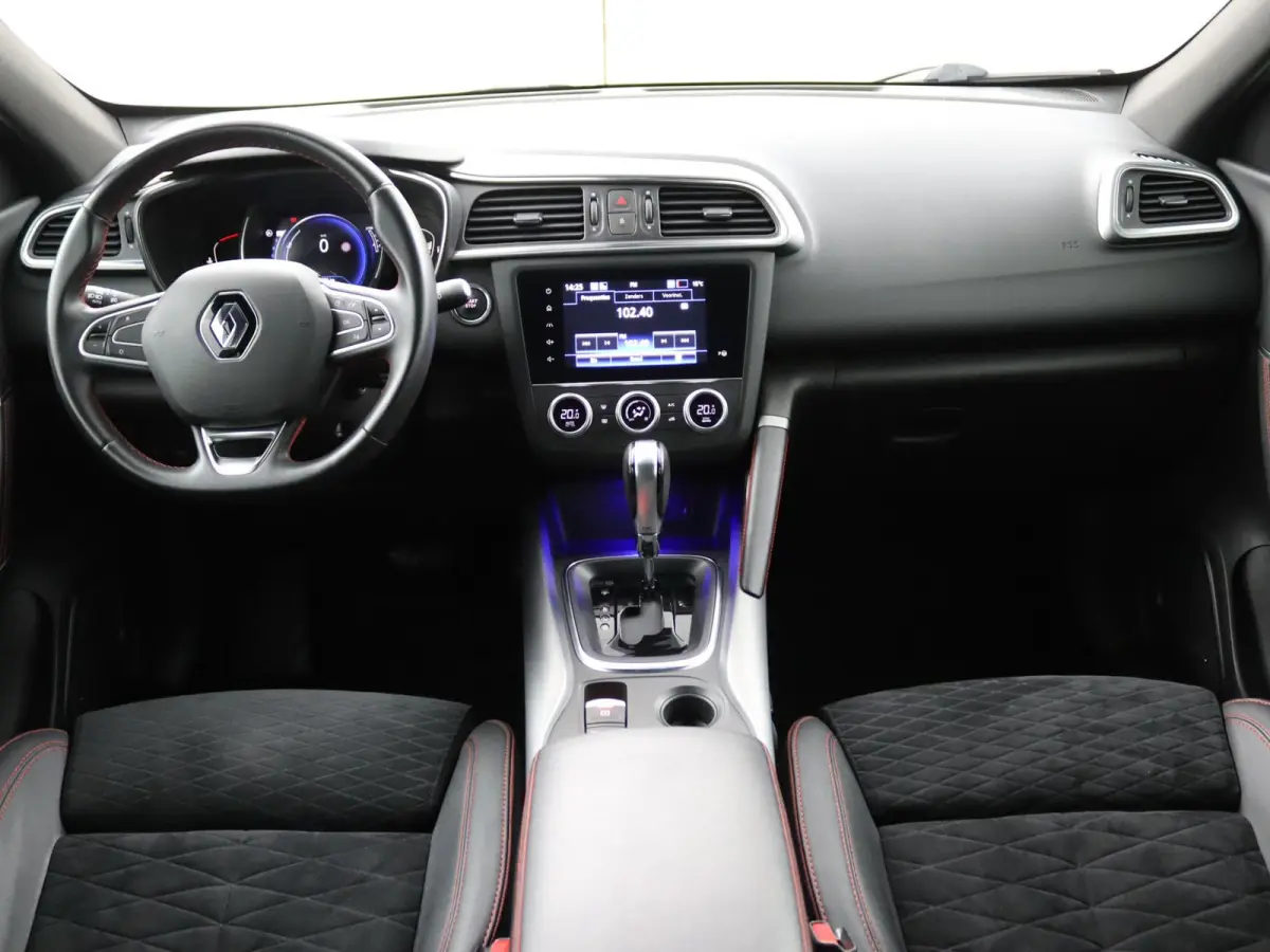 TCe 160 EDC GPF Black Edition | AUTOMAAT | Trekhaak | Voorruitverw. | Parkeercamera |