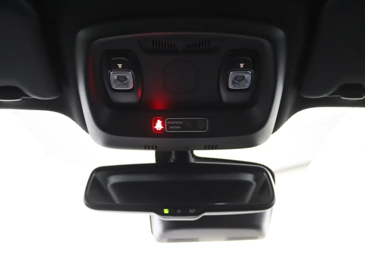TCe 160 EDC GPF Black Edition | AUTOMAAT | Trekhaak | Voorruitverw. | Parkeercamera |