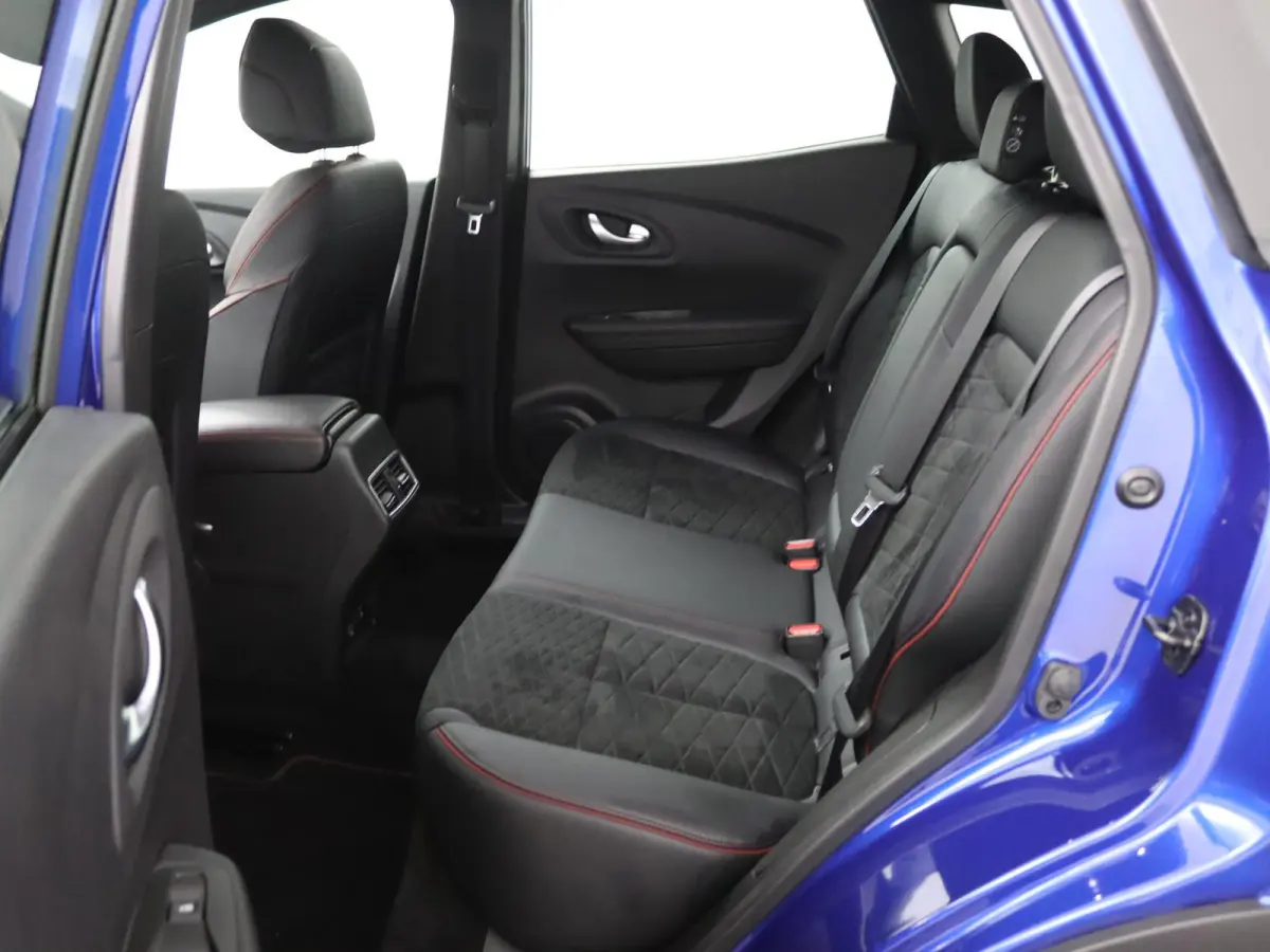 TCe 160 EDC GPF Black Edition | AUTOMAAT | Trekhaak | Voorruitverw. | Parkeercamera |