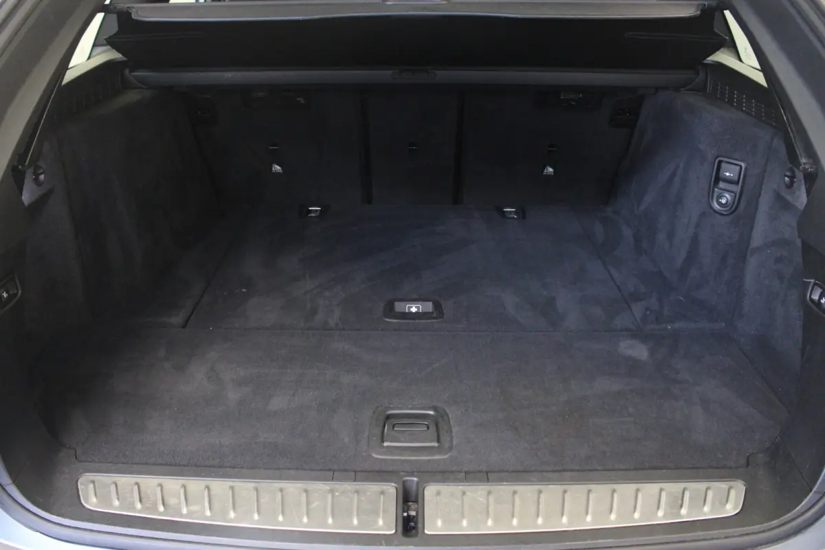 520i Corporate Lease High Executive |Camera|Stoelverw.|
