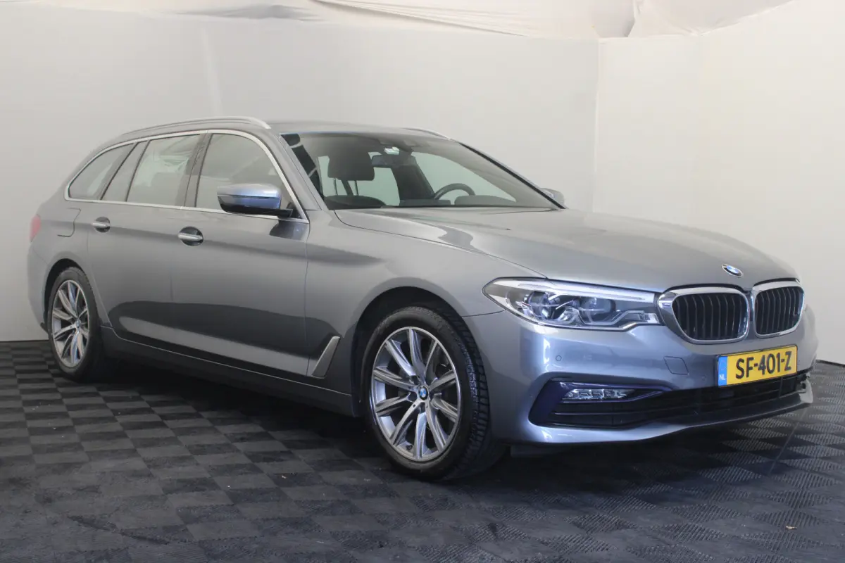 520i Corporate Lease High Executive |Camera|Stoelverw.|