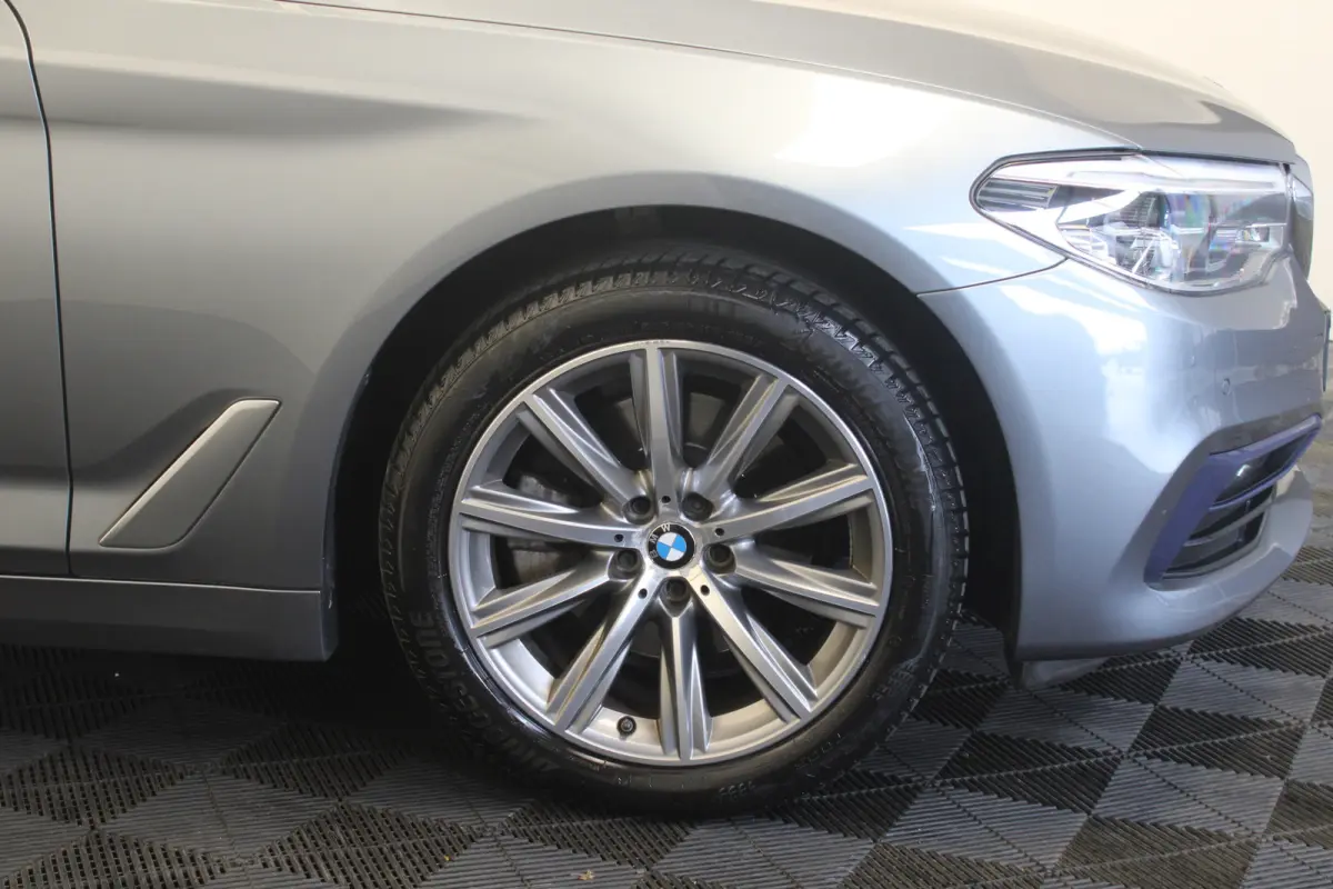 520i Corporate Lease High Executive |Camera|Stoelverw.|