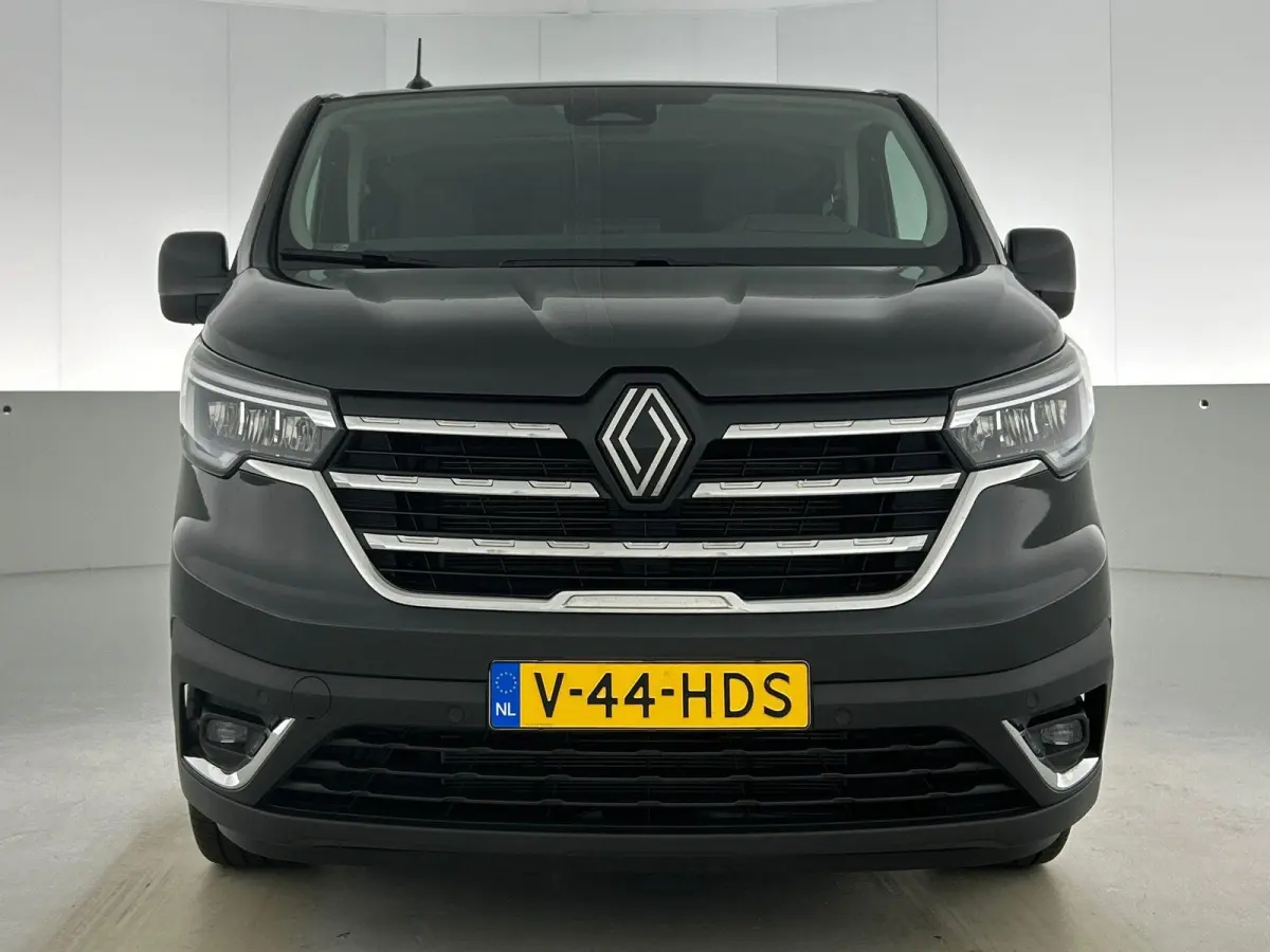 2.0 Blue dCi 150 EDC T30 L2H1 Advance Dubbele Cabine Navigatie Airco Lichtmetalen velgen Betimmering Trekhaak Camera Parkeer sensoren Dab