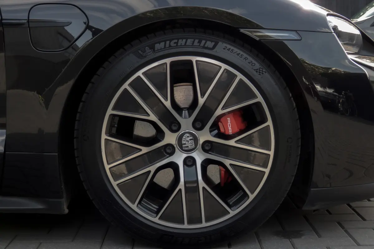 4S 79 kWh | Luchtvering | Sport chrono | BOSE | Passenger display | Camera