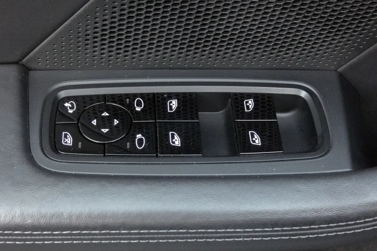 4S 79 kWh | Luchtvering | Sport chrono | BOSE | Passenger display | Camera