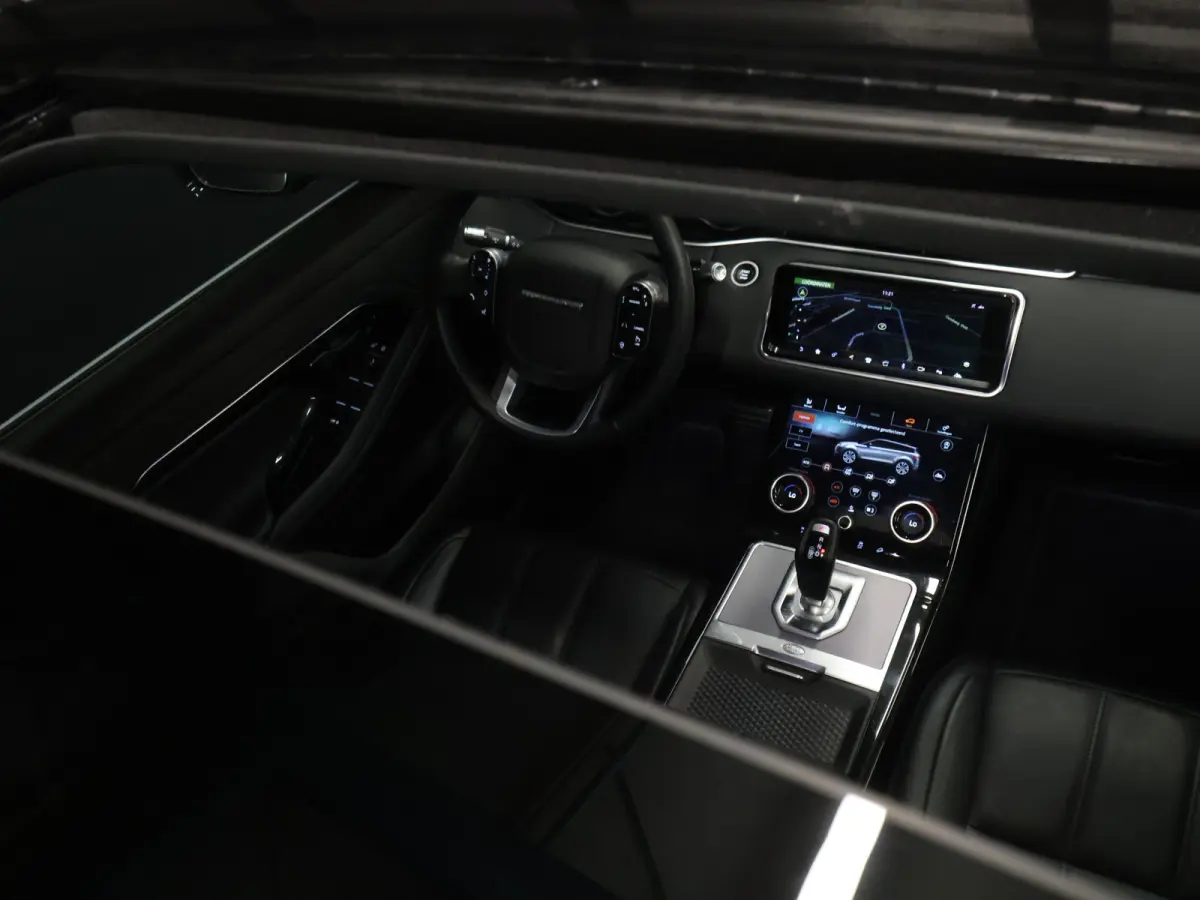 1.5 P300e AWD R-Dynamic SE [SCHUIFKANTELDAK, MERIDIAN, APPLE CARPLAY, ANDROID, MEMORY SEATS, CAMERA, VOL LEDER, ELEKTRISCHE ACHTERKLEP, PDC V+A, PARKEER ASSISTENT, CRUISE CONTROL, GROOT NAVI