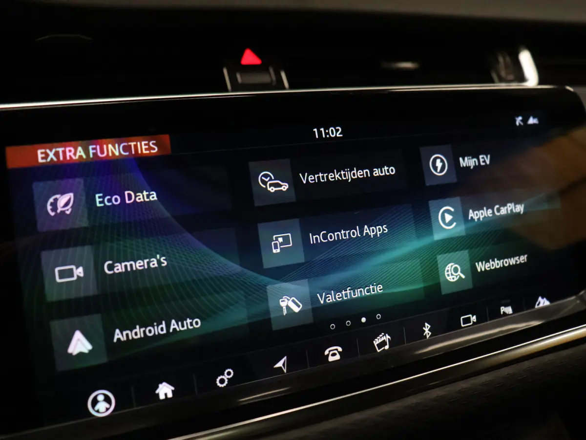 1.5 P300e AWD R-Dynamic SE [SCHUIFKANTELDAK, MERIDIAN, APPLE CARPLAY, ANDROID, MEMORY SEATS, CAMERA, VOL LEDER, ELEKTRISCHE ACHTERKLEP, PDC V+A, PARKEER ASSISTENT, CRUISE CONTROL, GROOT NAVI