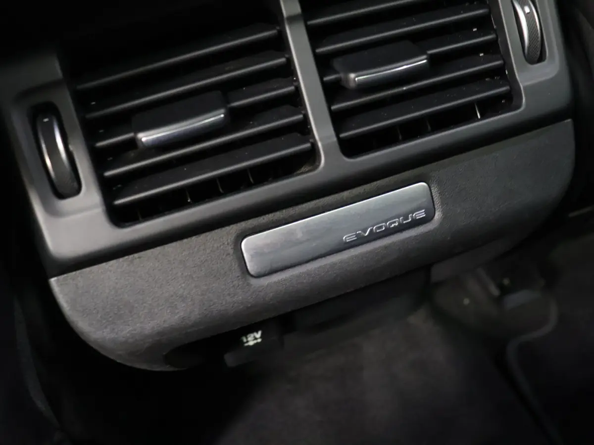 1.5 P300e AWD R-Dynamic SE [SCHUIFKANTELDAK, MERIDIAN, APPLE CARPLAY, ANDROID, MEMORY SEATS, CAMERA, VOL LEDER, ELEKTRISCHE ACHTERKLEP, PDC V+A, PARKEER ASSISTENT, CRUISE CONTROL, GROOT NAVI