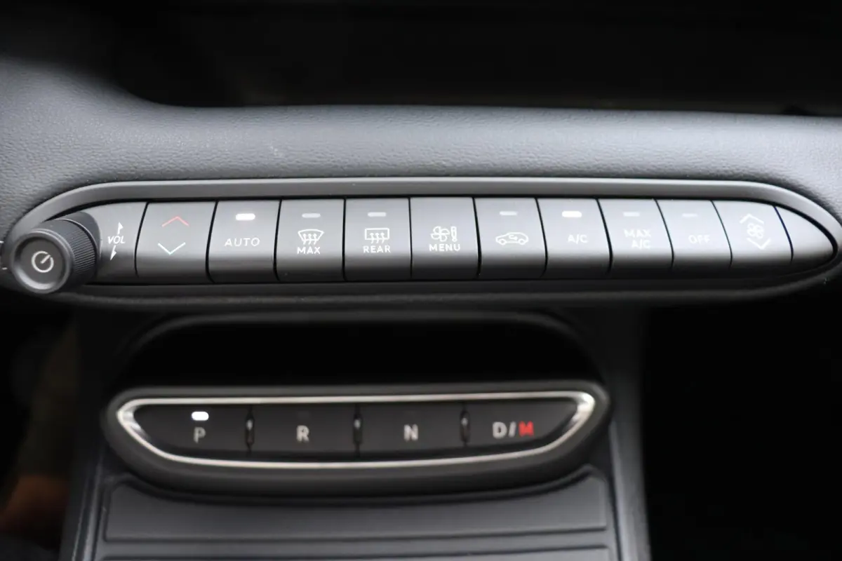 1.2 e-Hybrid Summit Facelift Panoramadak Camera Keyless Apple CarPlay
