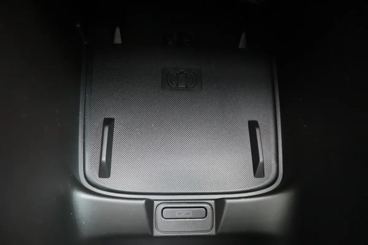 1.2 e-Hybrid Summit Facelift Panoramadak Camera Keyless Apple CarPlay