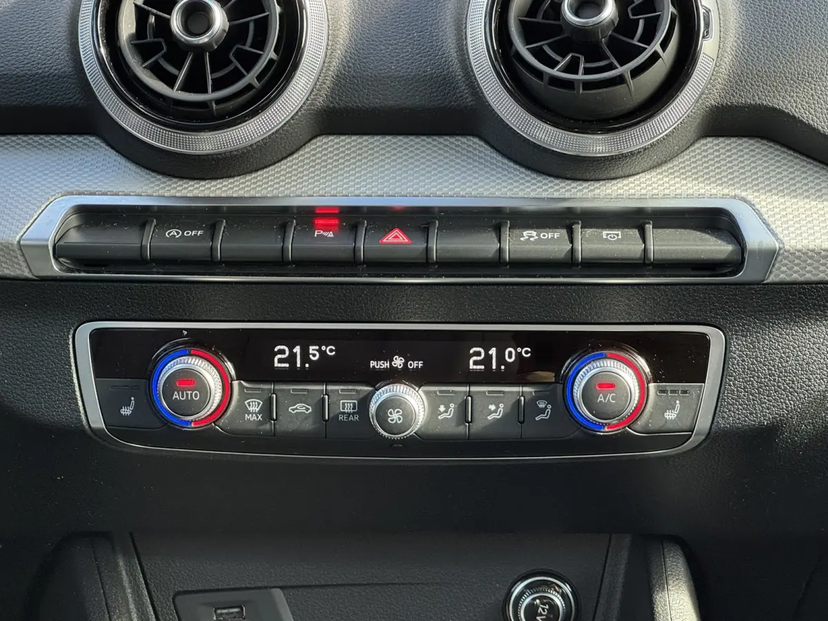 35 TFSI Pro Line Digitaal dashoard Camera CarPlay Keyless Clima Cruise