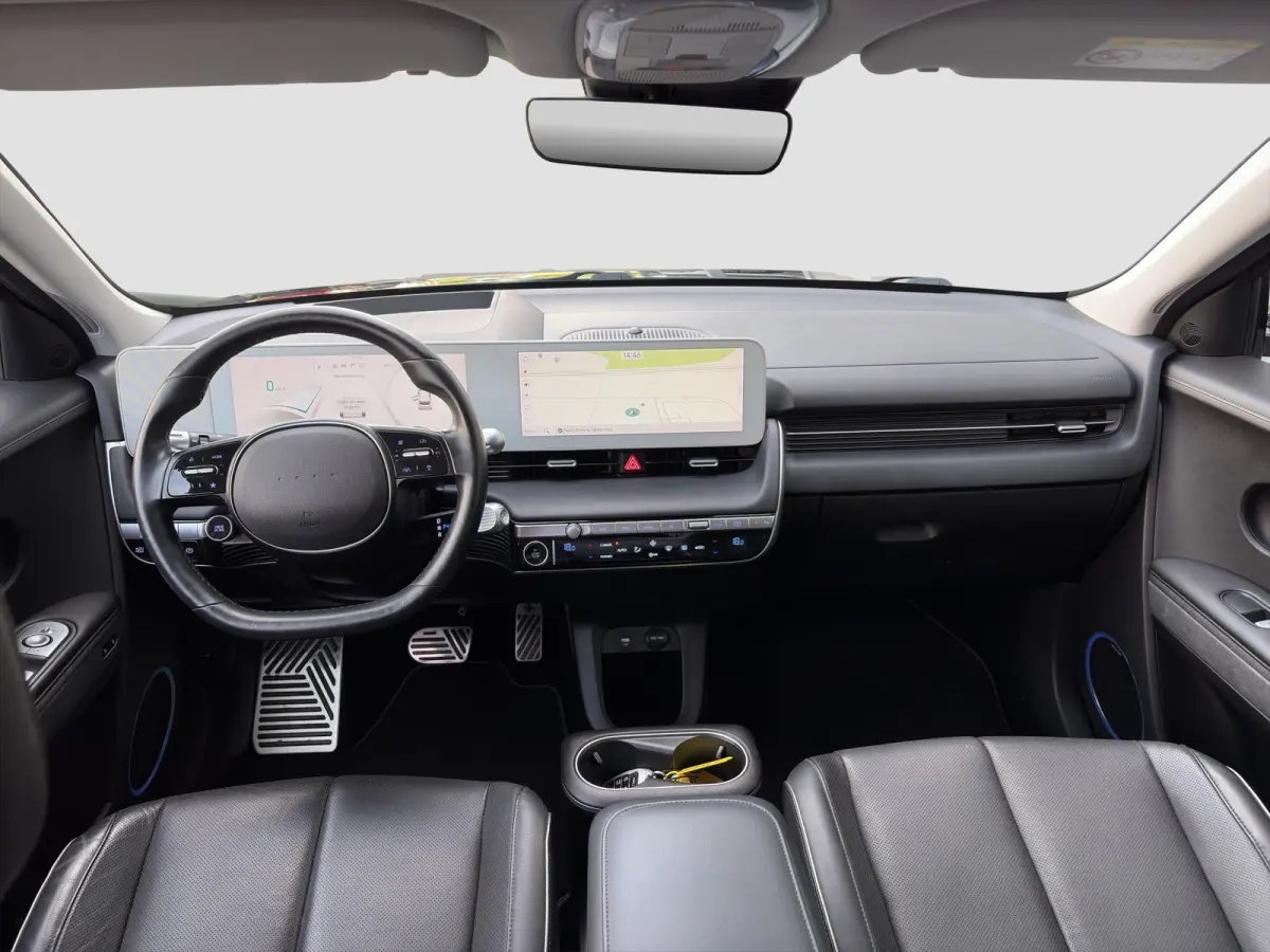 73kWh 218pk Lounge | Carplay | SOH 100% | Trekhaak | Stoelgeheugen | Elektrische achterklep | Dodehoekdetectie | Stoelventilatie | Warmtepomp | Adaptive cruise controle | 360 graden camera