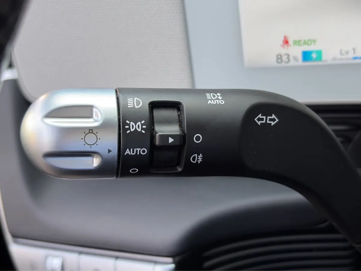 73kWh 218pk Lounge | Carplay | SOH 100% | Trekhaak | Stoelgeheugen | Elektrische achterklep | Dodehoekdetectie | Stoelventilatie | Warmtepomp | Adaptive cruise controle | 360 graden camera