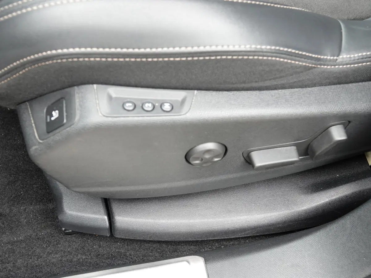 1.6 Hybrid 225PK PHEV GT H-LEER | NAVI | ACC | ECC | LMV