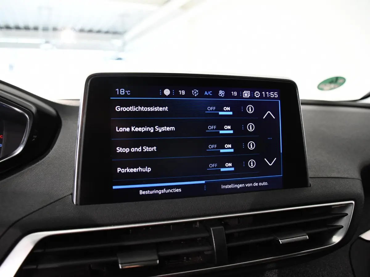 1.2 PureTech AGC Allure | Panoramadak | Trekhaak | Navigatie | Climate Control | Achteruitrijcamera |