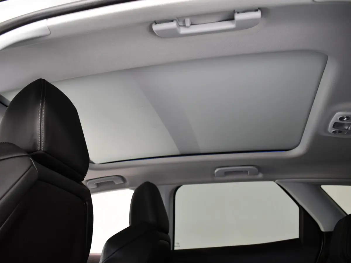 1.2 PureTech AGC Allure | Panoramadak | Trekhaak | Navigatie | Climate Control | Achteruitrijcamera |