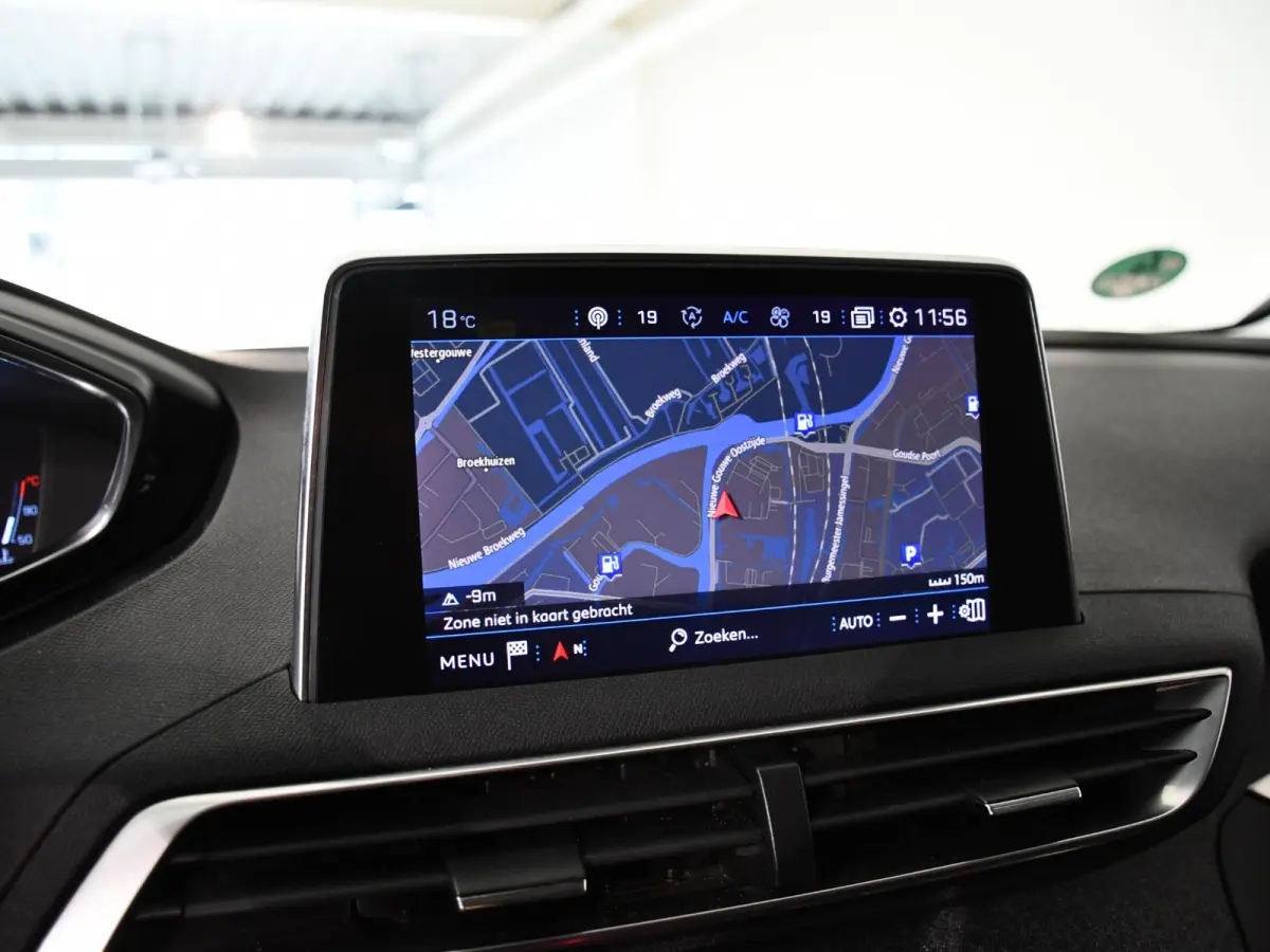 1.2 PureTech AGC Allure | Panoramadak | Trekhaak | Navigatie | Climate Control | Achteruitrijcamera |