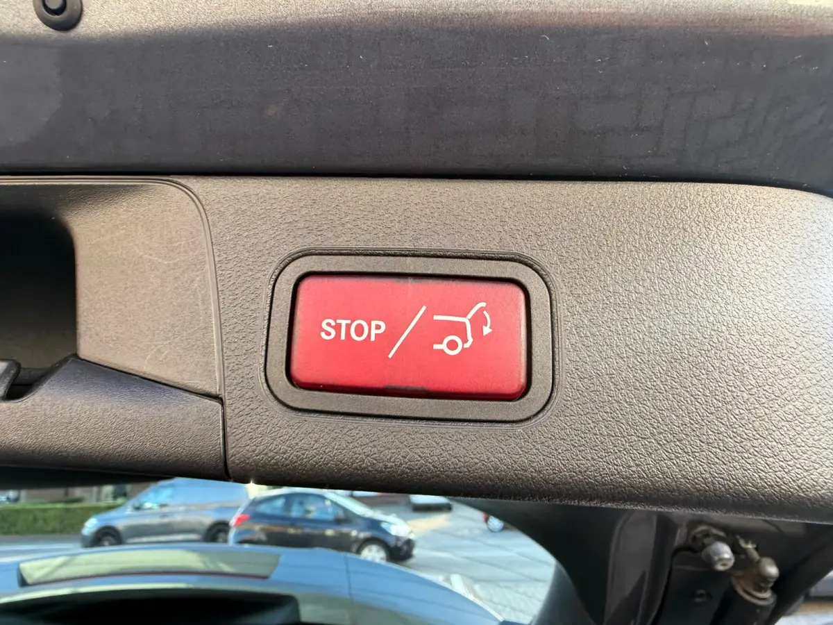 180 Business Solution, Stoelverwarming,Apple Carplay/Android,Navigatie,Achteruitrij camera