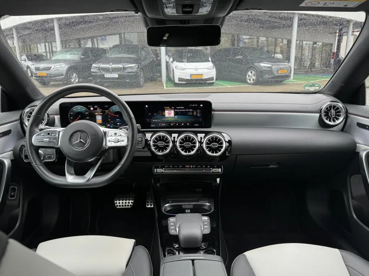 250 e Coupe AMG (Pano,Camera,Leer,Virtual,Carplay,Acc)