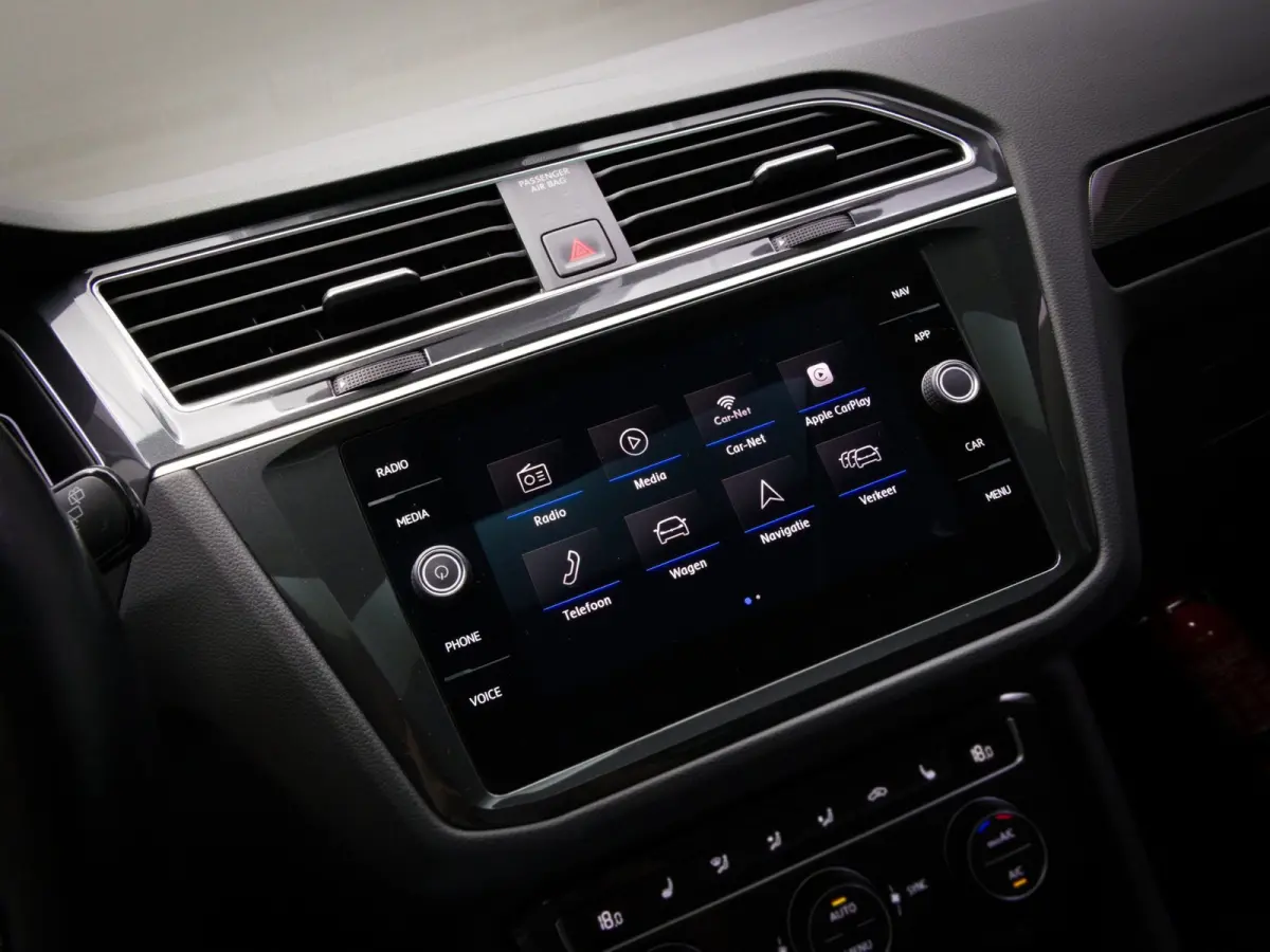 1.5 TSI ACT Highline Business R-Line (PANO, TREKHAAK, ADAPTIVE CRUISE, APPLE CARPLAY/ANDROID AUTO, 360 CAMERA)