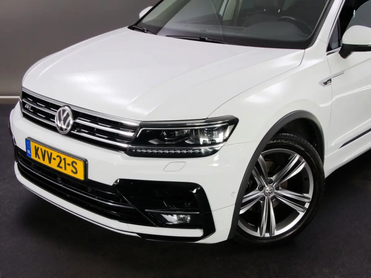 1.5 TSI ACT Highline Business R-Line (PANO, TREKHAAK, ADAPTIVE CRUISE, APPLE CARPLAY/ANDROID AUTO, 360 CAMERA)
